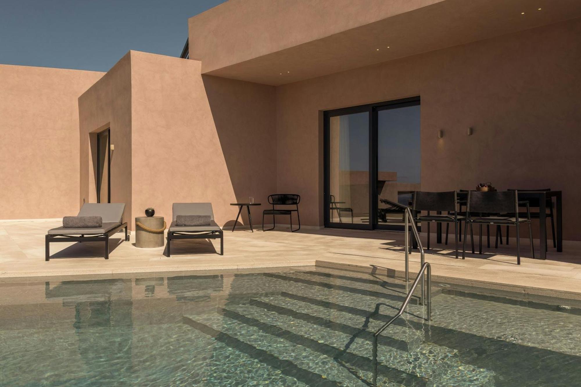 Domes Novos Santorini, Autograph Collection Hotel Иа Екстериор снимка