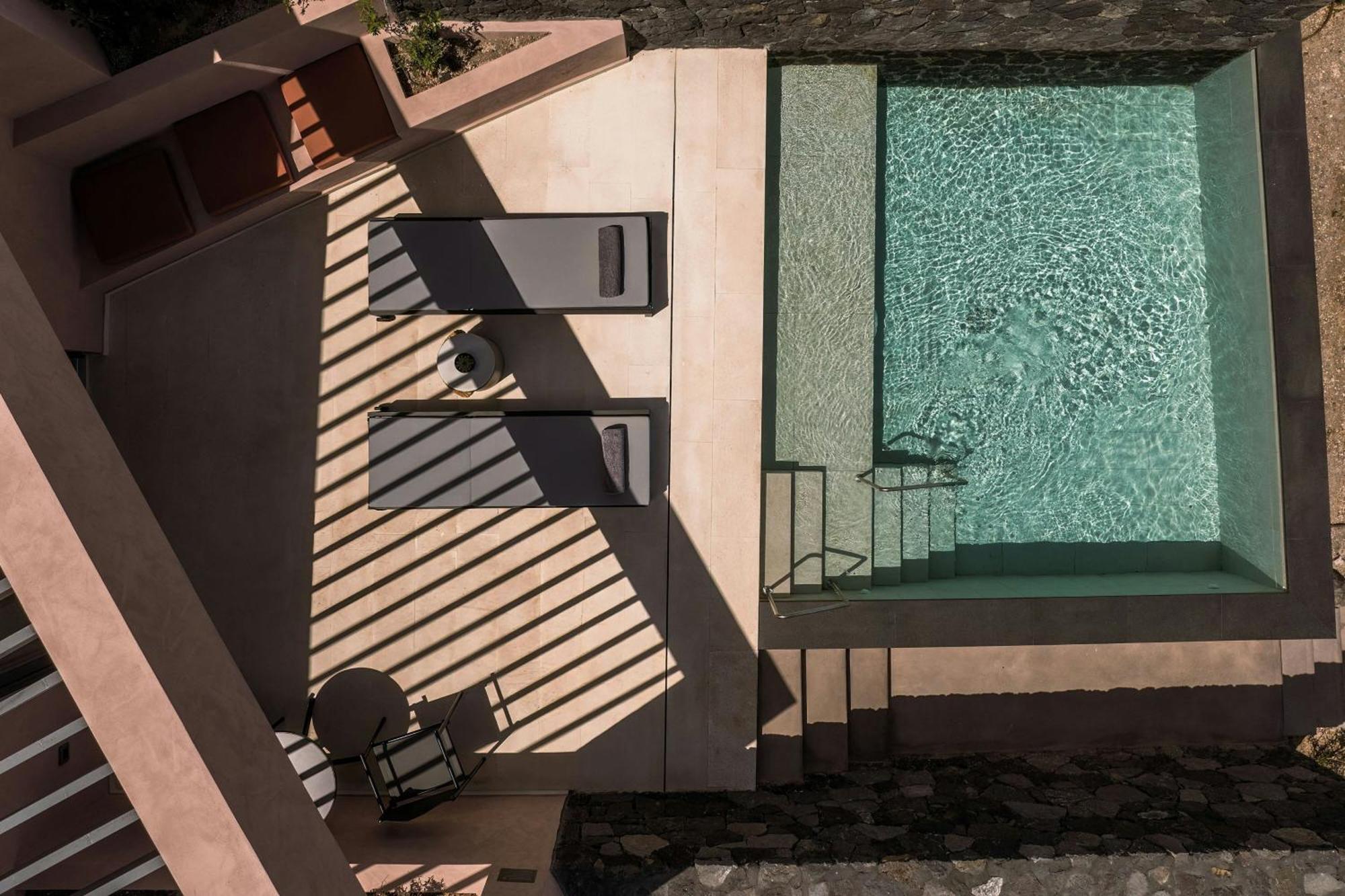 Domes Novos Santorini, Autograph Collection Hotel Иа Екстериор снимка